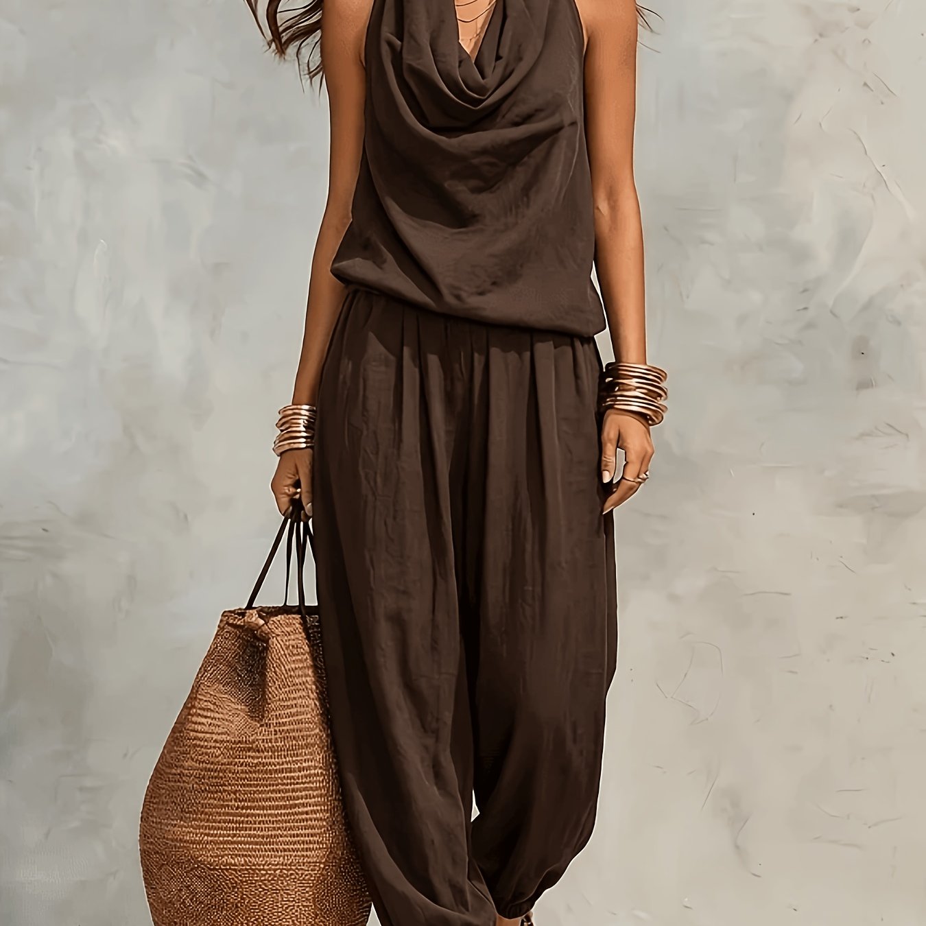 Allegra | Conjunto de Top Halter y Pantalón de Pierna Ancha con Textura de Lino