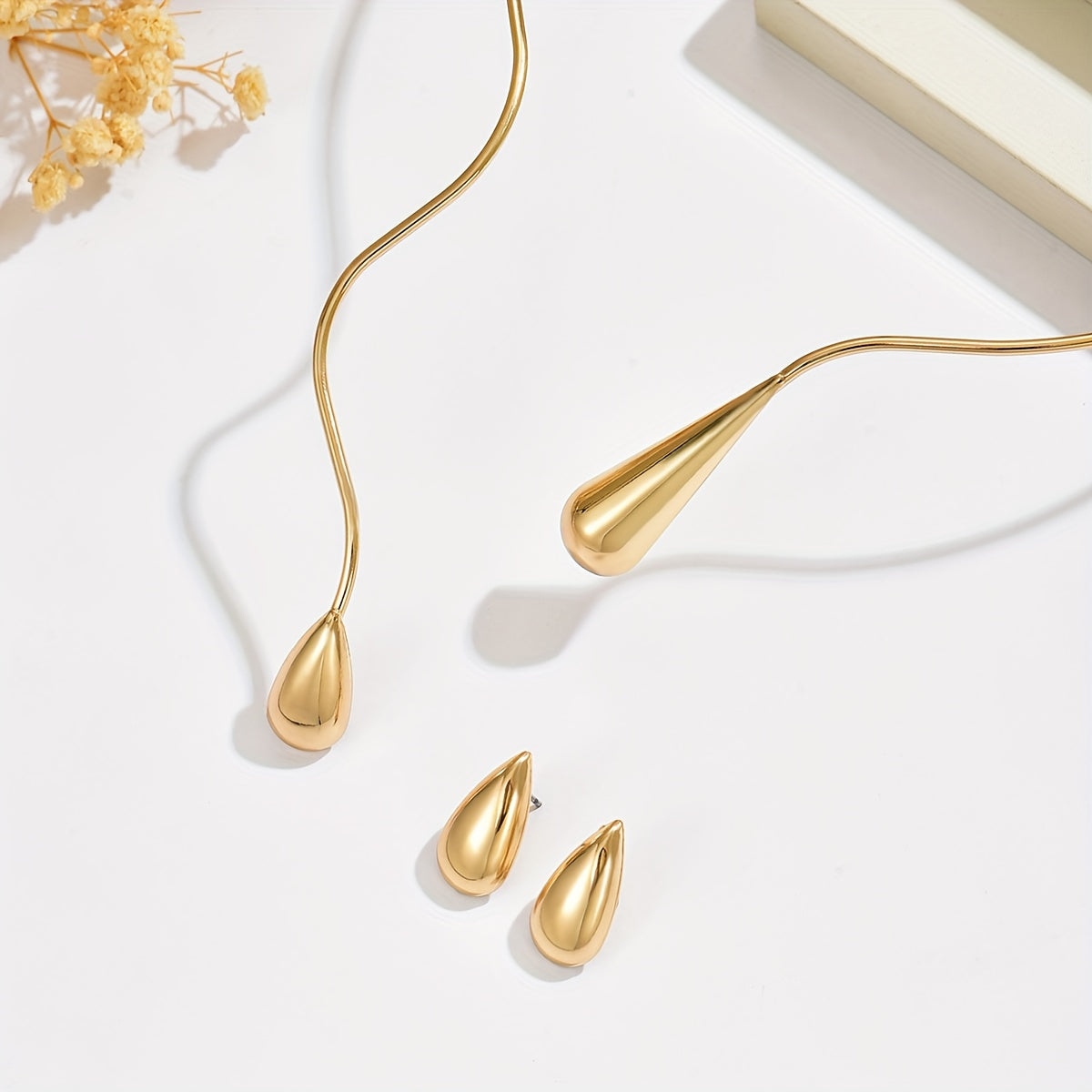 Taliah™ Set Elegante de Collar y Aretes con Diseño de Gota Asimétrica