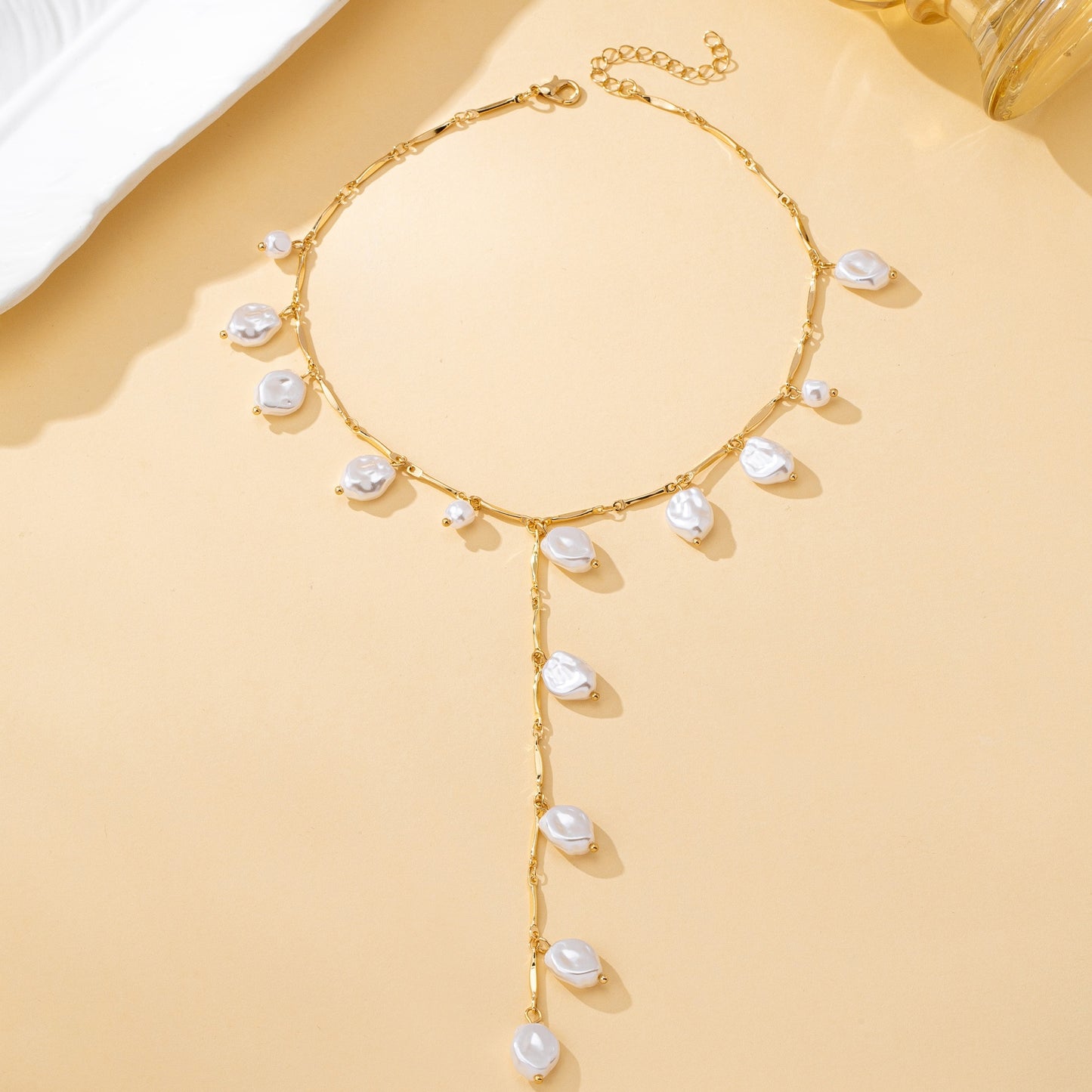 Hevoxe™ Collar Elegante en Forma de Y con Perlas y Diseño Irregular