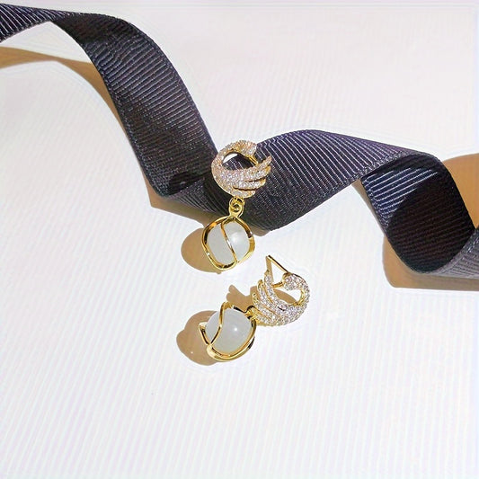 Adelina | Aretes Colgantes Elegantes con Diseño Clásico y Sofisticado
