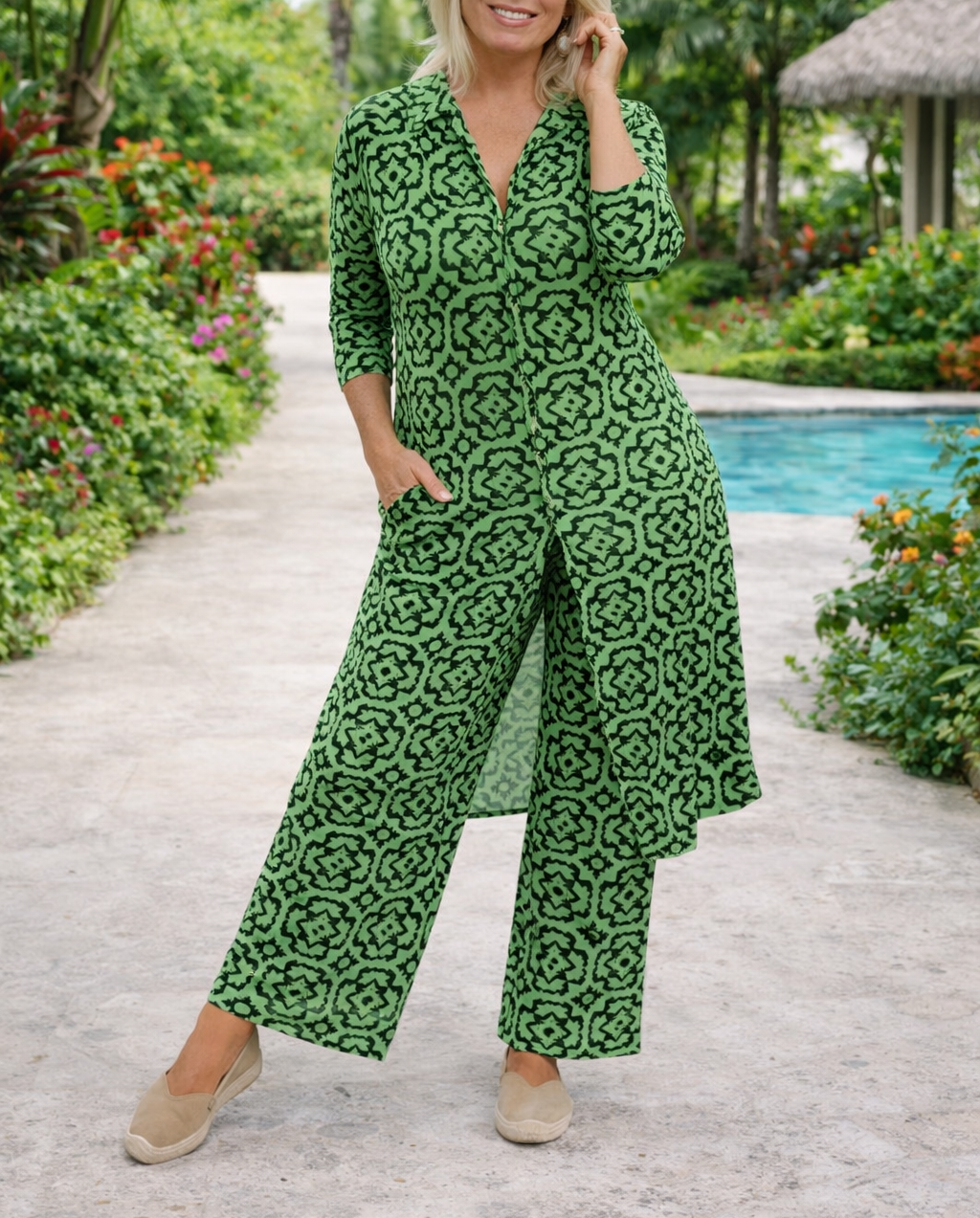 Velina™ Conjunto Elegante con Botones y Estilo Sofisticad