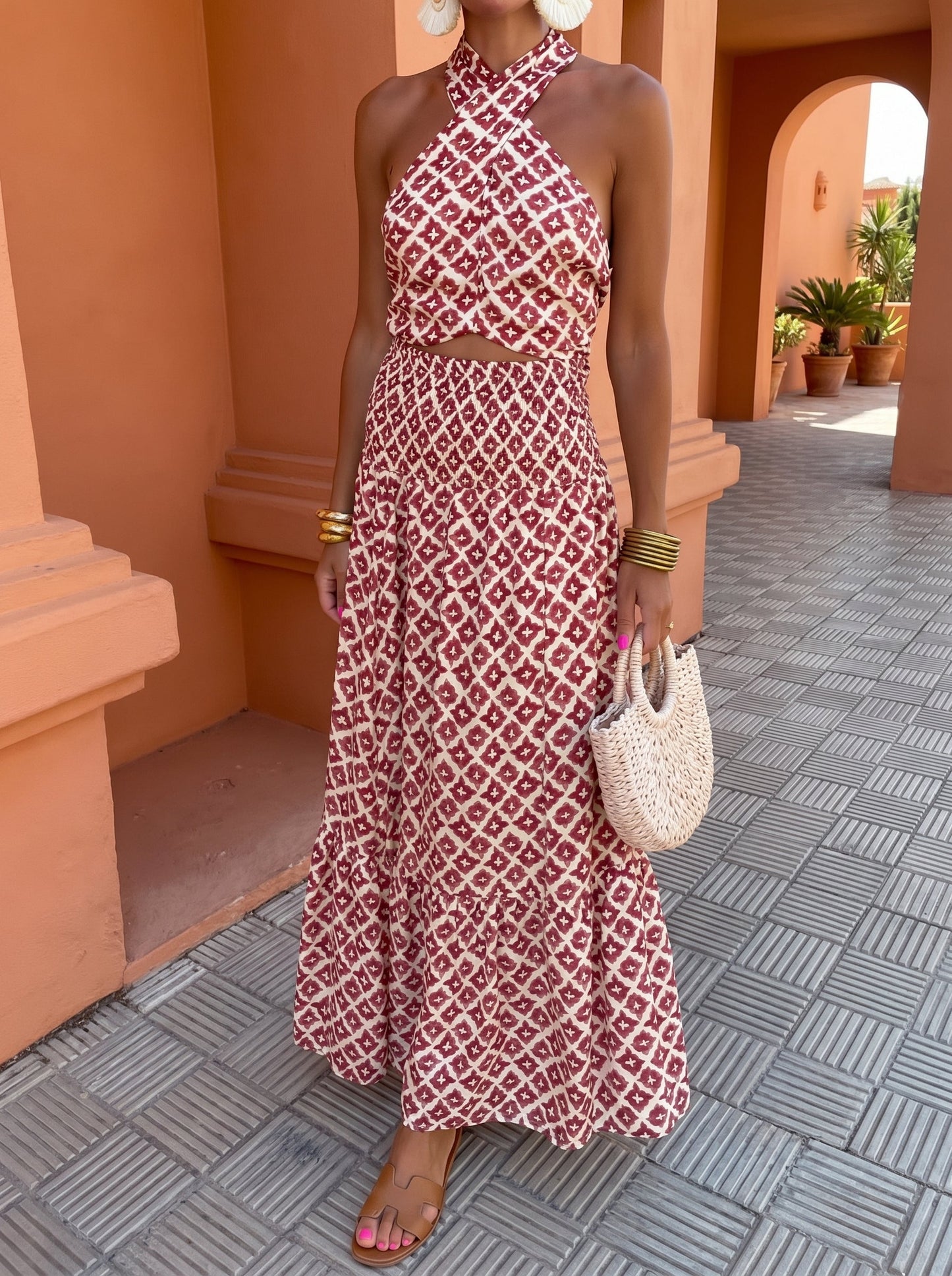 Verity™ Conjunto Elegante con Diseño de Hombros Descubiertos