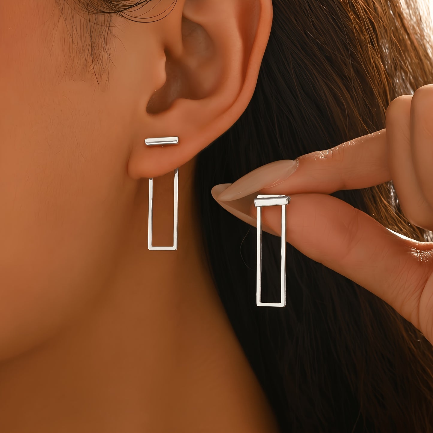 Quinleyra™ Aretes Geométricos Largos con Acabado Metálico Elegante