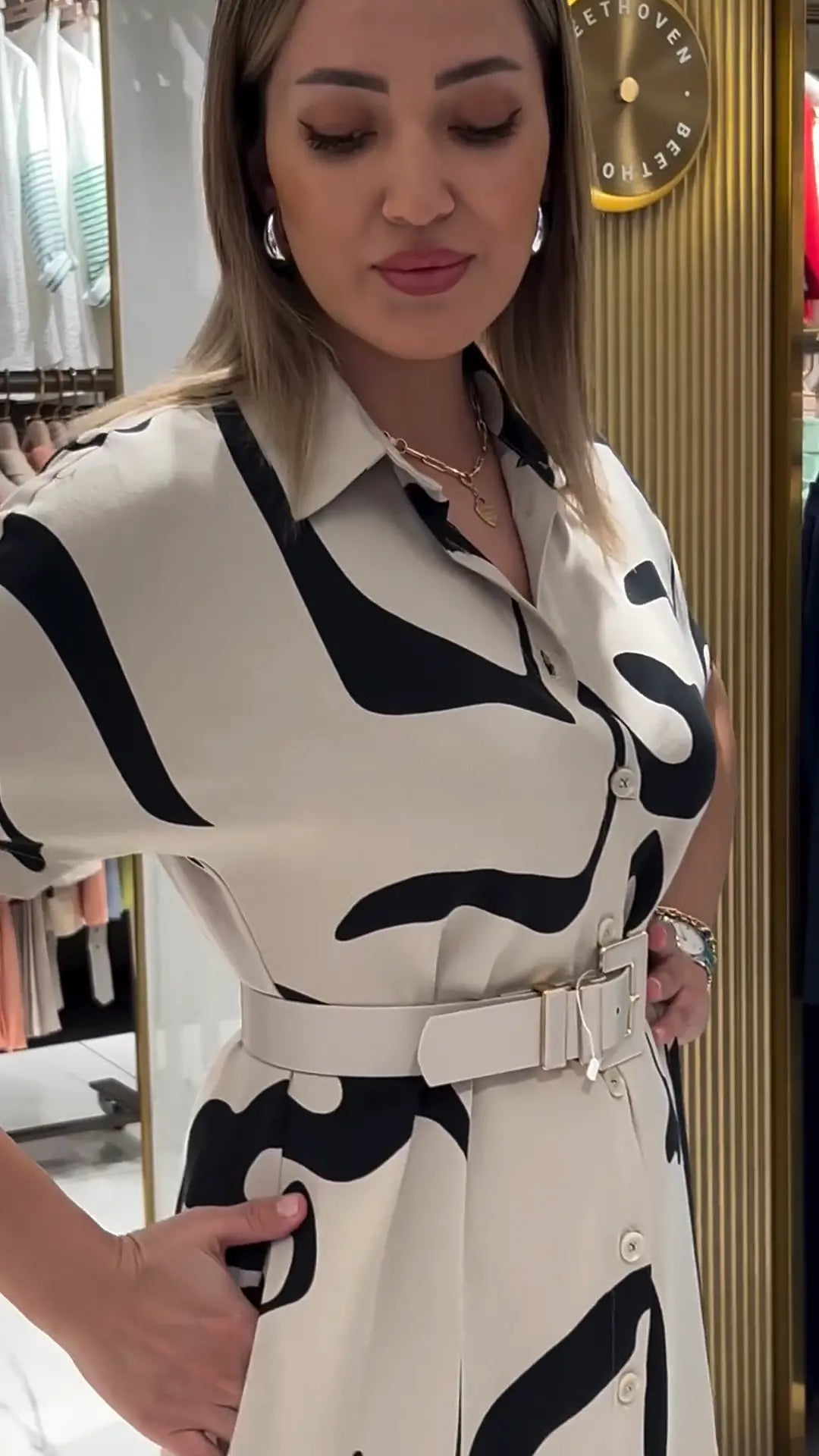 Jolira™ Vestido elegante de cintura ajustada con estampado irregular
