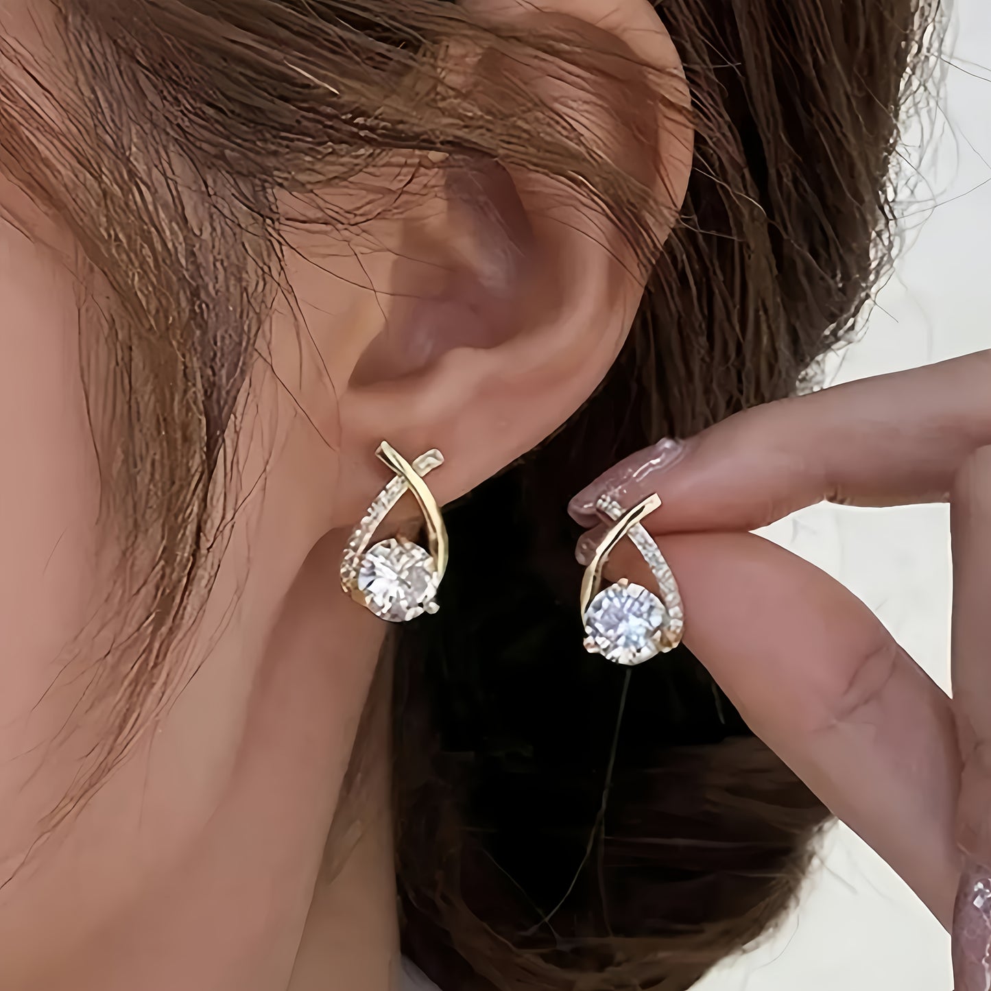 Xara™ Aretes Elegantes en Forma de Cruz para Uso Diario