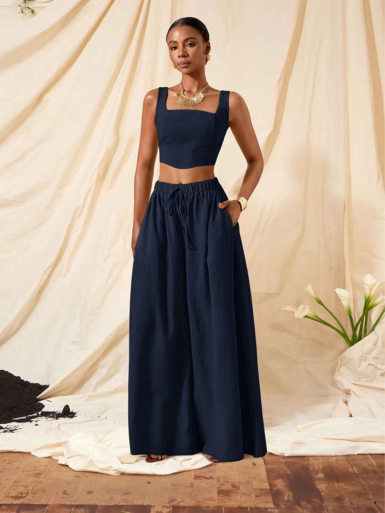 Alessia | Conjunto de Top con Tirantes y Pantalón de Pierna Ancha con Bolsillos