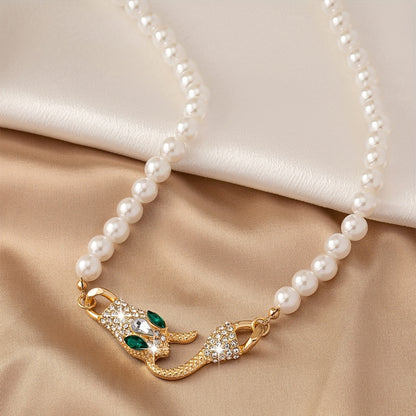 Adriana | Collar de Serpiente con Diseño Exclusivo y Elegancia Sofisticada