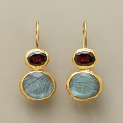 Perla™ Aretes Colgantes Ovalados con Diseño Artesanal Elegante