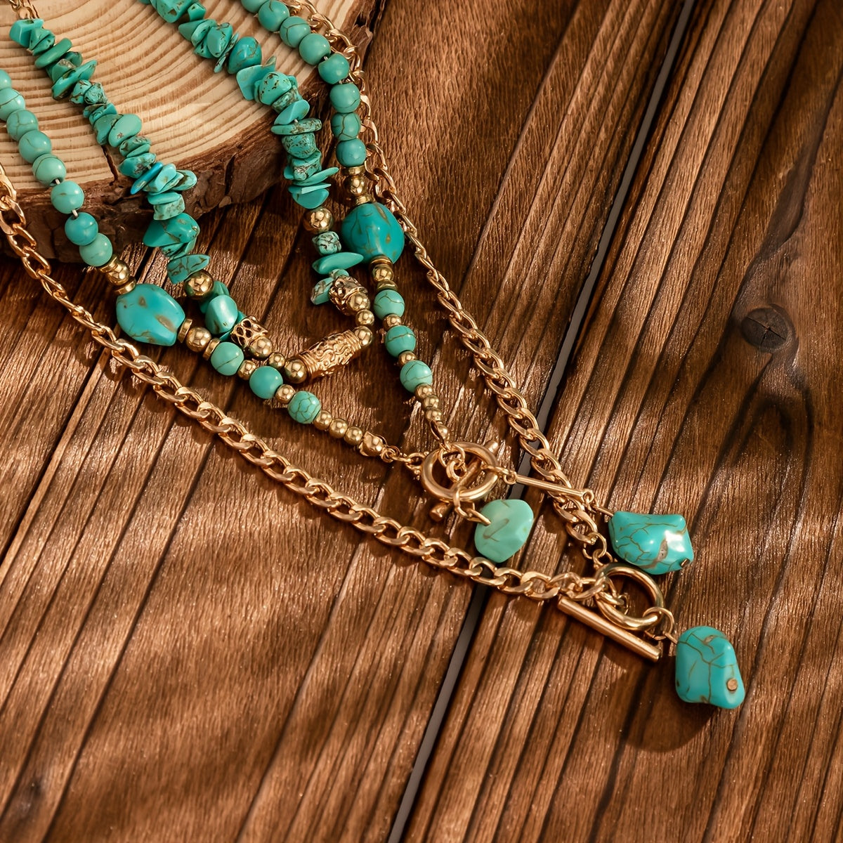 Evelise | Un conjunto de tres collares apilados de cuentas turquesas bohemias para mujeres