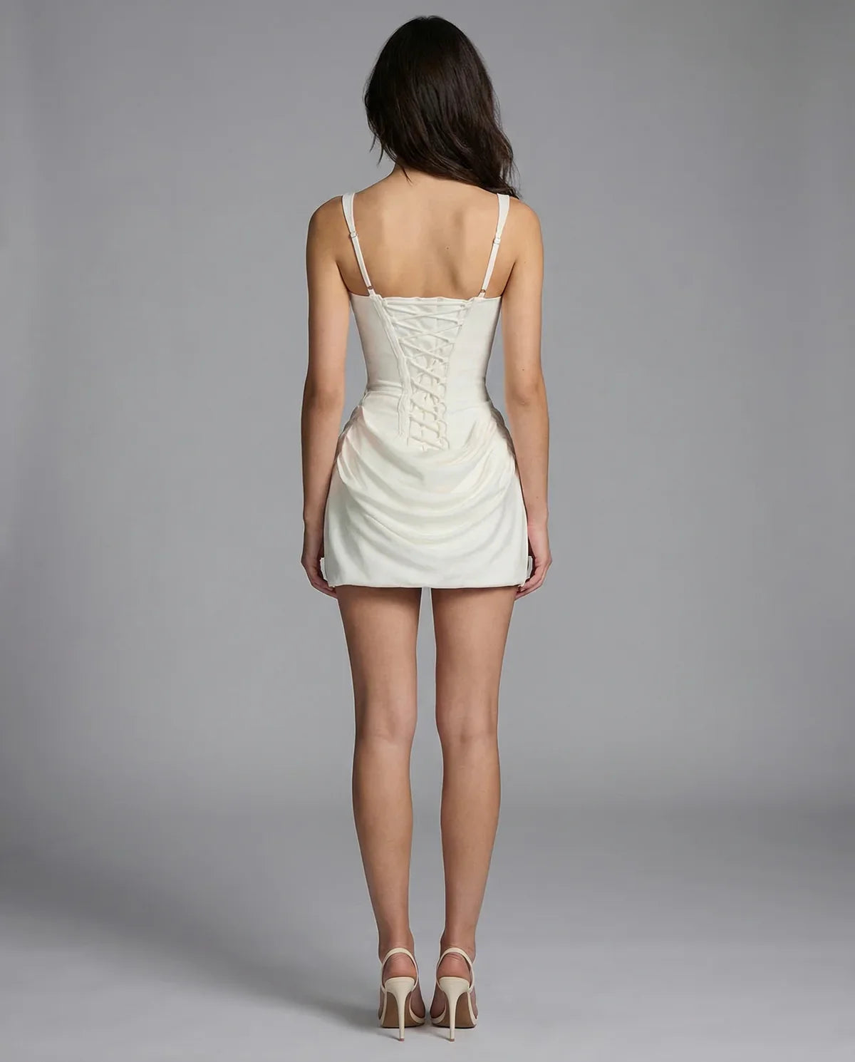 Kora™ Vestido Mini Aurora