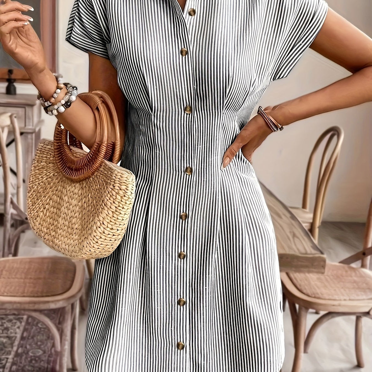 Corinna | Vestido Camisero de Rayas con Cintura Alta y Silueta en A