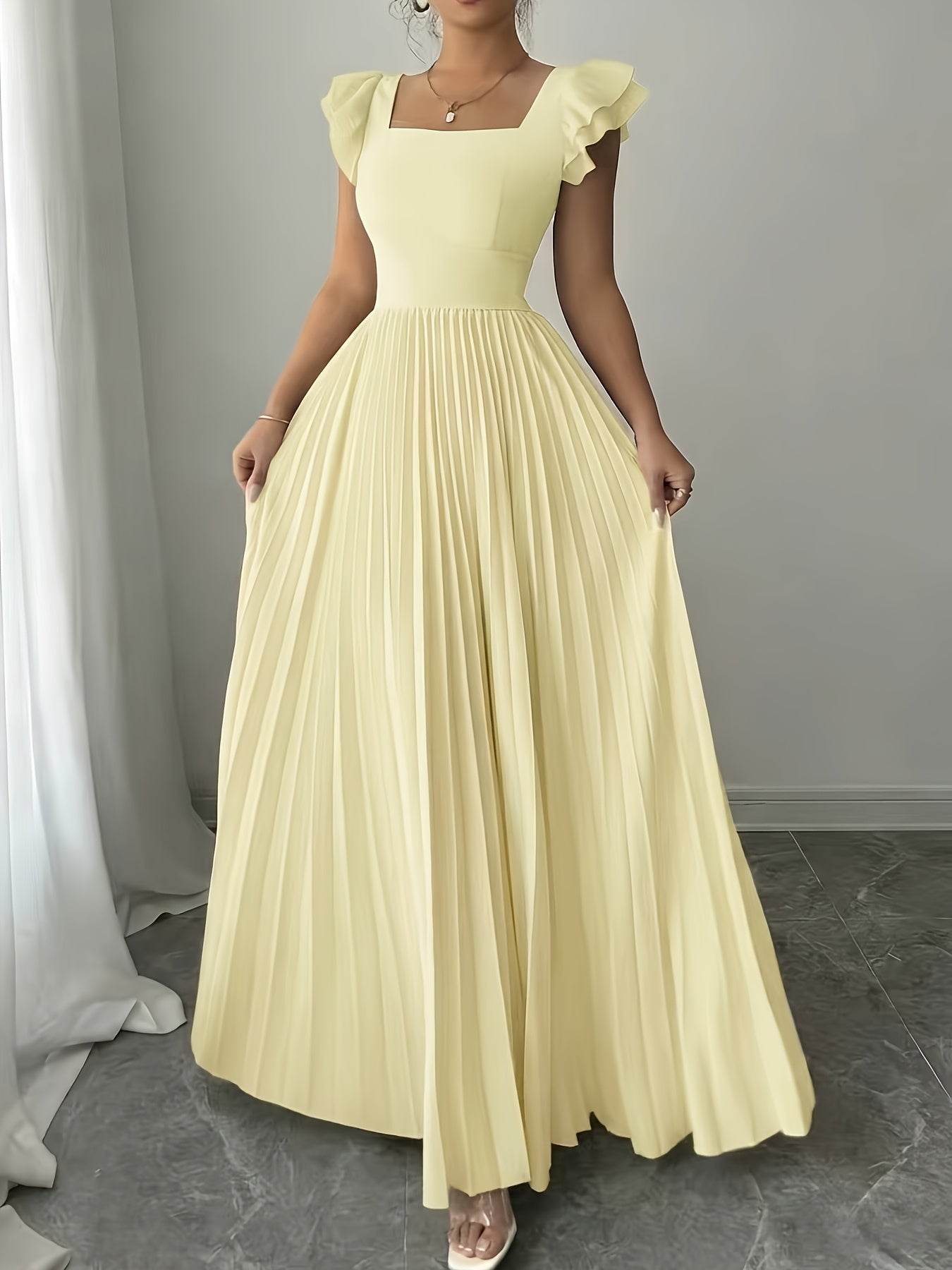 Oxeris | Vestido Largo Floral con Pliegues y Elegancia Atemporal