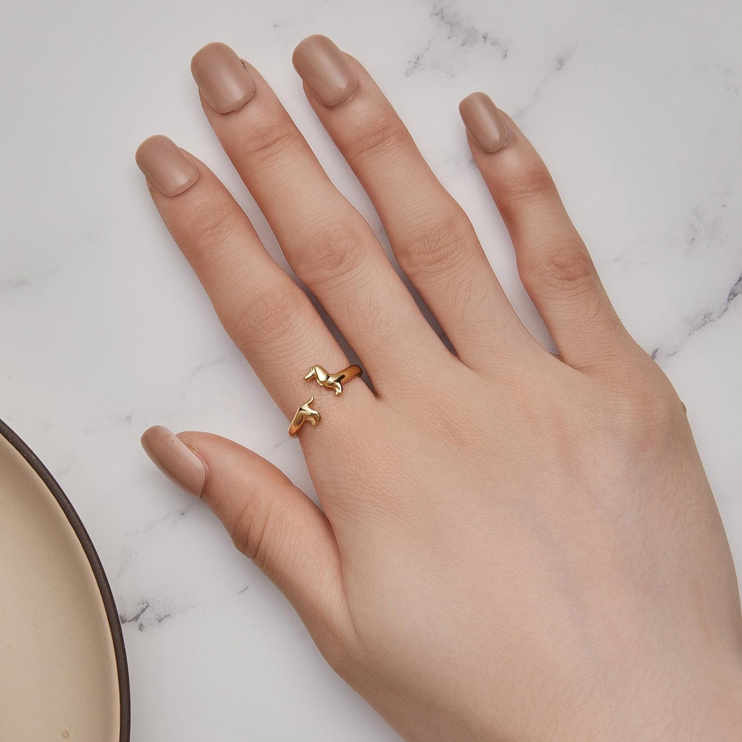 Perrira™ Anillo Minimalista de Perrito Salchicha