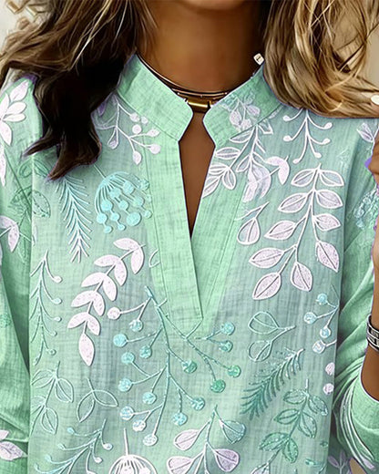 Kenzie™ Blusa de V Floral Suave