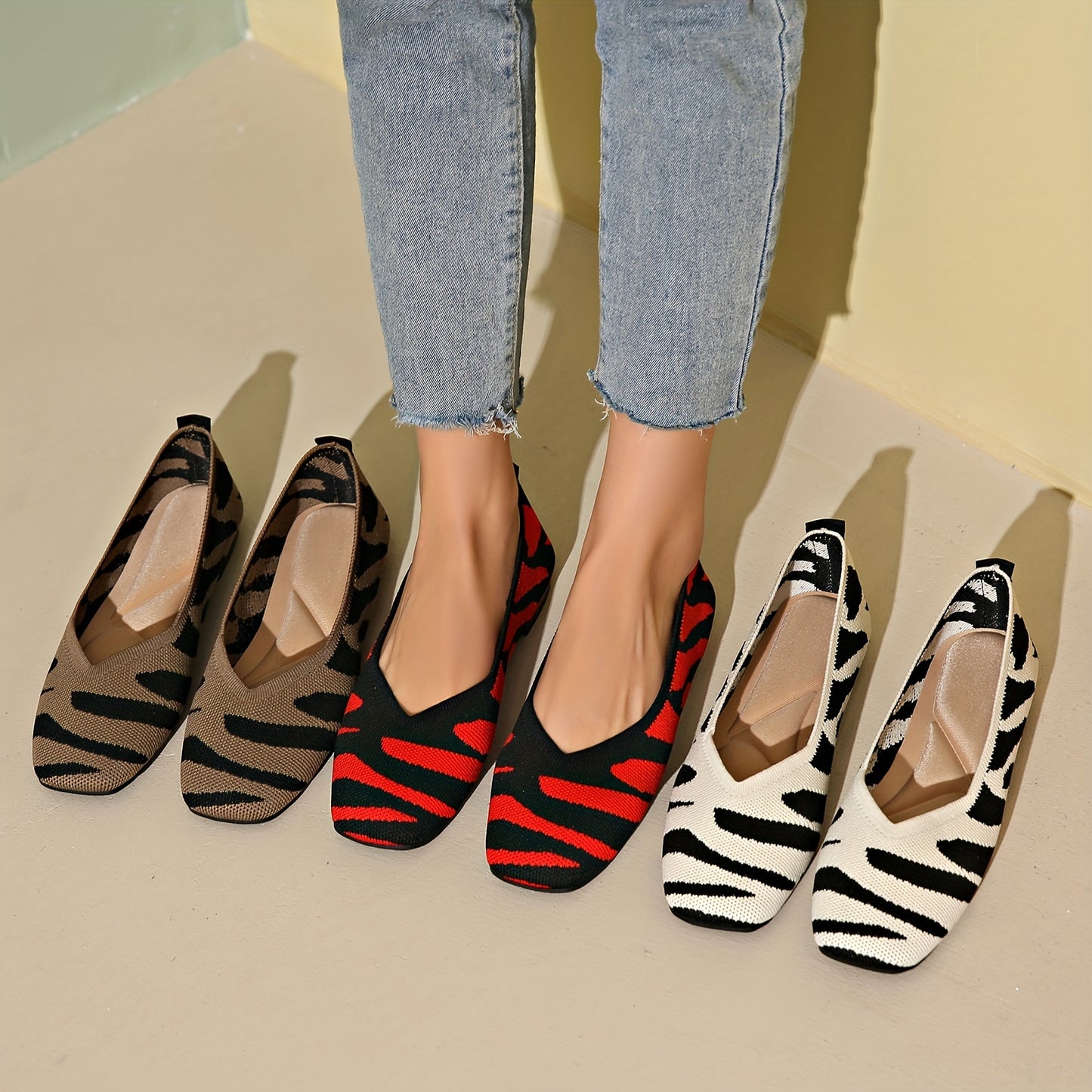 Ivara™ Flats Elegantes con Estampado Zebra y Punta Cuadrada