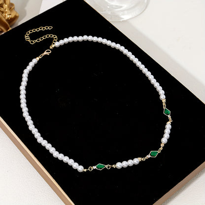 Uaxalt™ Collar de Cuentas Verdes para Hombre con Estilo Urbano Moderno