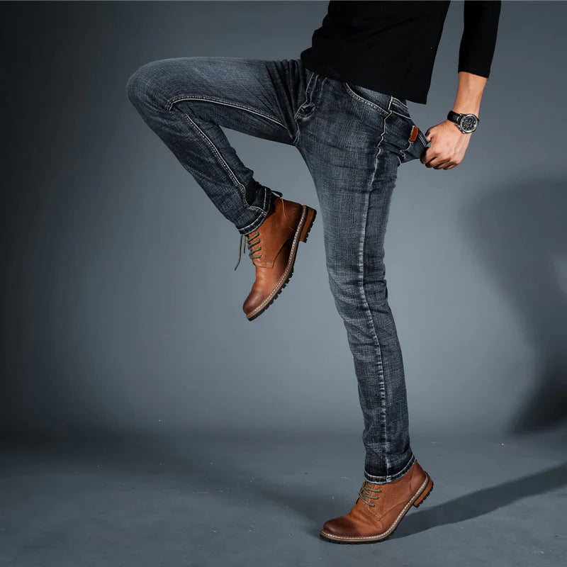 Oltan™ Jeans elásticos de corte moderno