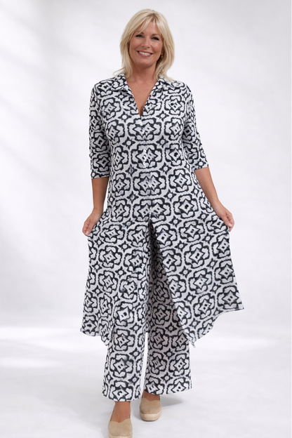 Velina™ Conjunto Elegante con Botones y Estilo Sofisticad