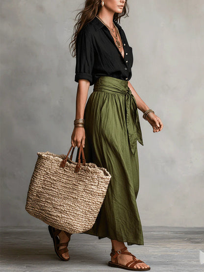 Yvette™ Conjunto de dos piezas: camiseta negra y falda midi verde oliva