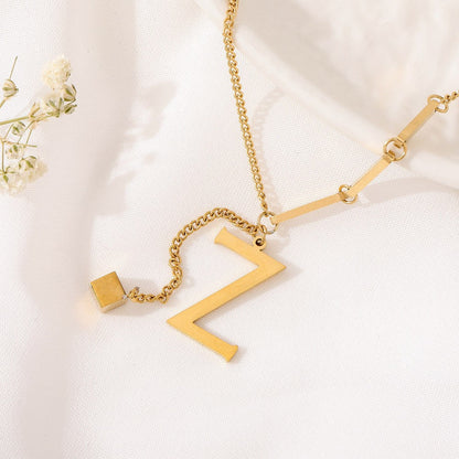 Blakely™ Collar con Inicial Personalizada en Acabado Elegante