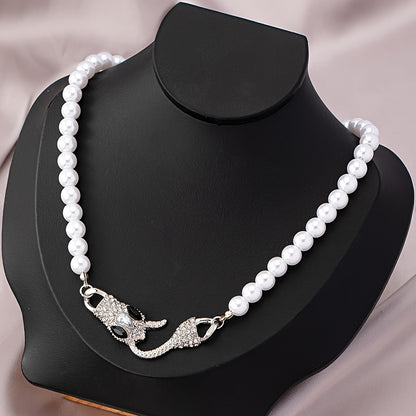 Adriana | Collar de Serpiente con Diseño Exclusivo y Elegancia Sofisticada
