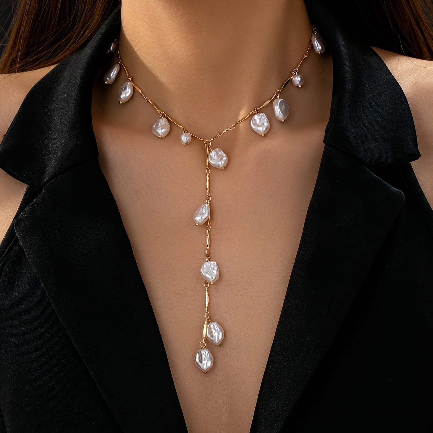 Hevoxe™ Collar Elegante en Forma de Y con Perlas y Diseño Irregular