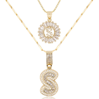 Primrose™ Collares Iniciales de Letra con Diamantes de 14k (2 piezas)