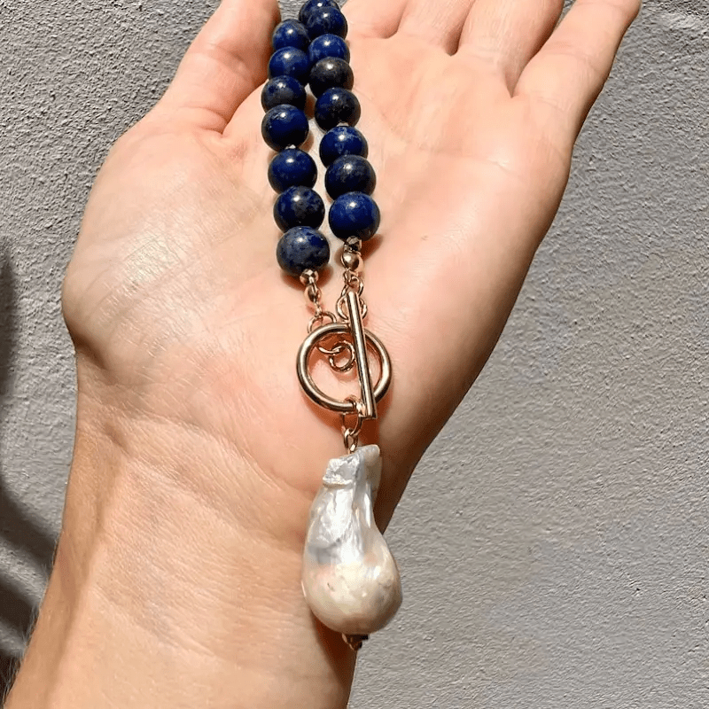 Havento™ Collar Barroco Bohemio con Perlas y Detalles Azul Marino