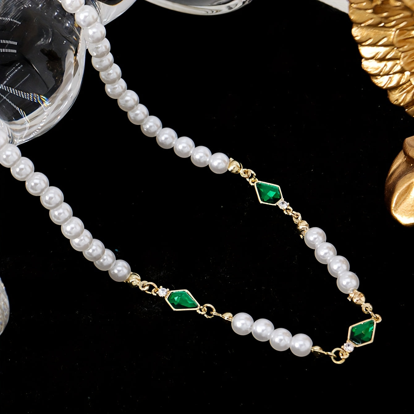 Uaxalt™ Collar de Cuentas Verdes para Hombre con Estilo Urbano Moderno