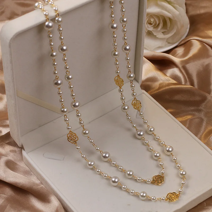 Darivienne™ Collar elegante de perlas con cadena dorada